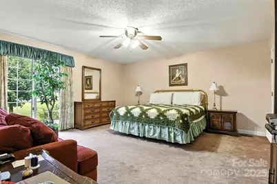 530 5th Street NW, Hickory, NC 28601 - Photo 22