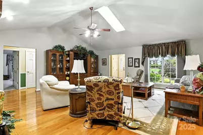 530 5th Street NW, Hickory, NC 28601 - Photo 4