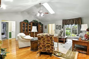 530 5th St NW, Hickory, NC 28601 - Photo 4