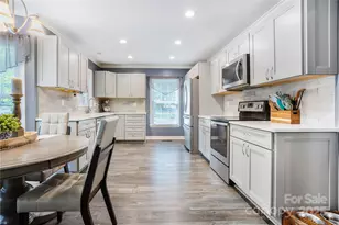 900 Raleigh Ct, Gastonia, NC 28054 - Photo 1