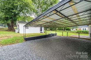 1105 Wildwood Road NE, Lenoir, NC 28645 - Photo 36