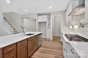 7926 Rolling Wheels Rd, Charlotte, NC 28215 - Photo 10