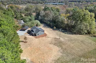 230 E Doc Garris Rd, Lancaster, SC 29720 - Photo 8