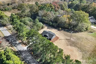 230 E Doc Garris Rd, Lancaster, SC 29720 - Photo 10