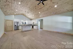 230 E Doc Garris Rd, Lancaster, SC 29720 - Photo 20