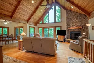 300 Sweet Birch Ln, Tuckasegee, NC 28783 - Photo 10