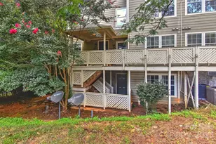 6500 Clavell Ln, Charlotte, NC 28210 - Photo 4