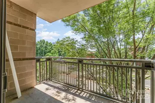 718 W Trade St, Charlotte, NC 28202 - Photo 20