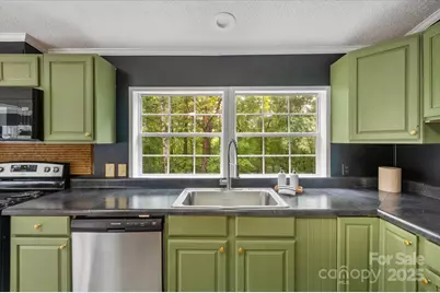 299 Foxtail Heights Drive, Marion, NC 28752 - Photo 8