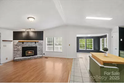 299 Foxtail Heights Drive, Marion, NC 28752 - Photo 2