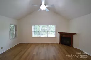 542 Queen Brogan Ct, Gastonia, NC 28054 - Photo 16