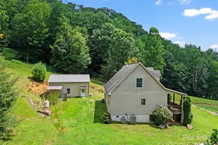 2216 Beans Creek Rd, Bakersville, NC 28705 - Photo 32