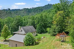 2216 Beans Creek Rd, Bakersville, NC 28705 - Photo 38