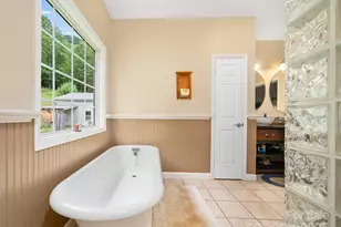 2216 Beans Creek Rd, Bakersville, NC 28705 - Photo 18