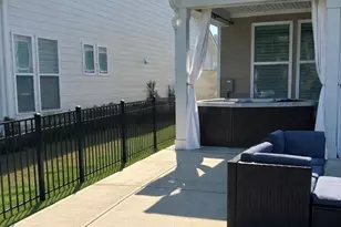 12417 Old Iron Ln, Charlotte, NC 28215 - Photo 34