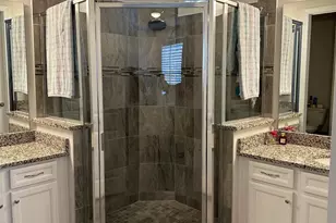 12417 Old Iron Ln, Charlotte, NC 28215 - Photo 18