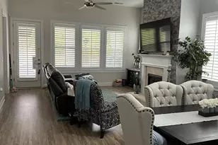 12417 Old Iron Ln, Charlotte, NC 28215 - Photo 10