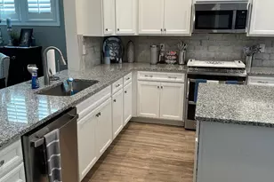 12417 Old Iron Ln, Charlotte, NC 28215 - Photo 6