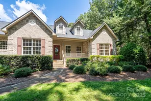 426 Pearl Bay Dr, New London, NC 28127 - Photo 2