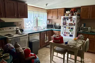 1031 Red Oak Dr, Walnut Cove, NC 27052 - Photo 14