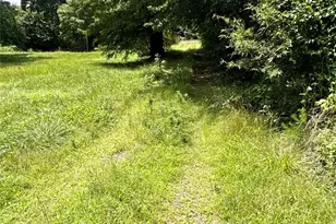 1031 Red Oak Dr, Walnut Cove, NC 27052 - Photo 1