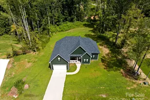 2002 Pln Fld Dr, Bessemer City, NC 28016 - Photo 2