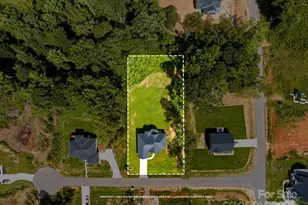 2002 Pln Fld Dr, Bessemer City, NC 28016 - Photo 4