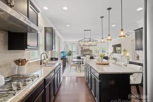 12610 Old Westbury Dr, Cornelius, NC 28031 - Photo 6