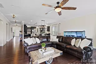 12610 Old Westbury Dr, Cornelius, NC 28031 - Photo 4