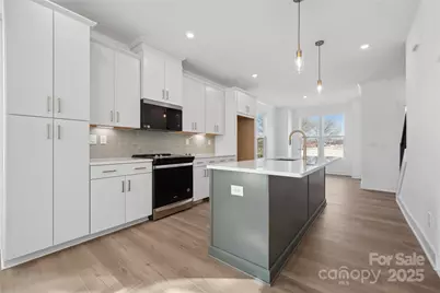 3630 S Tryon Street #22, Charlotte, NC 28217 - Photo 1