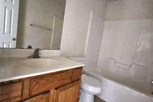 1162 Plaza Walk Dr, Charlotte, NC 28215 - Photo 10