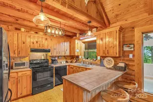 926 White Oak Mountain Rd, Columbus, NC 28722 - Photo 8