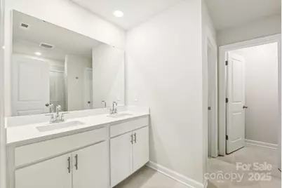 1428 Wildflower Street, Newton, NC 28658 - Photo 6