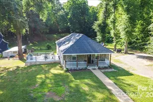 1029 Old N C 27 Hwy, Mount Holly, NC 28120 - Photo 4