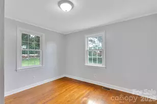 1095 Elm Cir, Granite Falls, NC 28630 - Photo 14