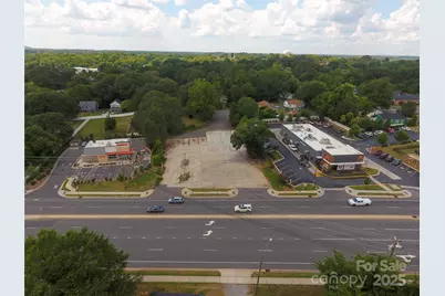 706 S Main Street, Mount Holly, NC 28120 - Photo 1