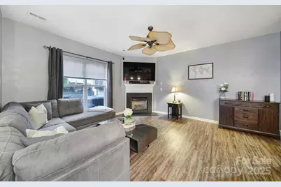 1917 Stroud Park Court, Charlotte, NC 28206 - Photo 4