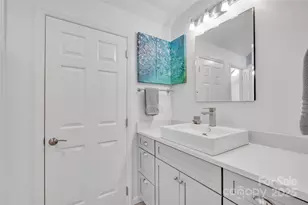 1330 Burtonwood Cir, Charlotte, NC 28212 - Photo 22