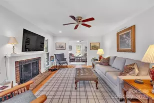 1330 Burtonwood Cir, Charlotte, NC 28212 - Photo 12