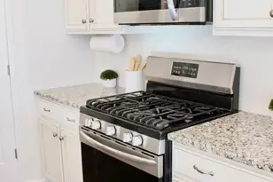 360 Picasso Trl, Mount Holly, NC 28120 - Photo 8