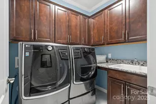 685 Birchway Dr, Fort Mill, SC 29715 - Photo 22