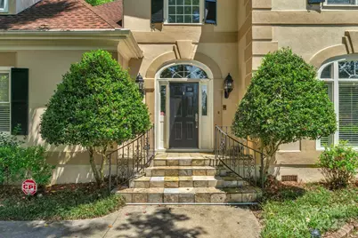 15618 Eagleview Drive, Charlotte, NC 28278 - Photo 2