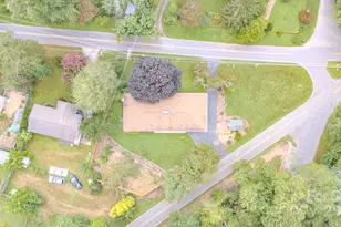 105 Alexander Ave, Swannanoa, NC 28778 - Photo 36