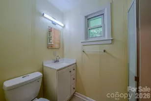 105 Alexander Ave, Swannanoa, NC 28778 - Photo 16