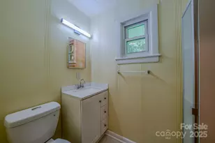 105 Alexander Ave, Swannanoa, NC 28778 - Photo 12