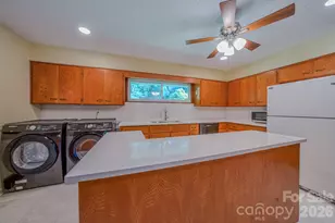 105 Alexander Ave, Swannanoa, NC 28778 - Photo 6