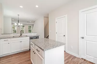 9444 Kings Parade Boulevard, Charlotte, NC 28273 - Photo 12