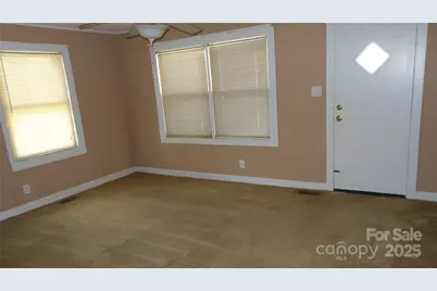 1514 W Walnut Avenue, Gastonia, NC 28052 - Photo 2