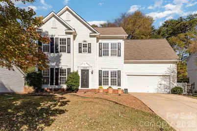 12538 Cardinal Woods Drive, Pineville, NC 28134 - Photo 2