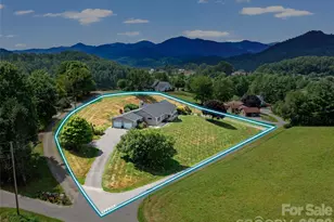 124 W Dogwood Cir, Burnsville, NC 28714 - Photo 1